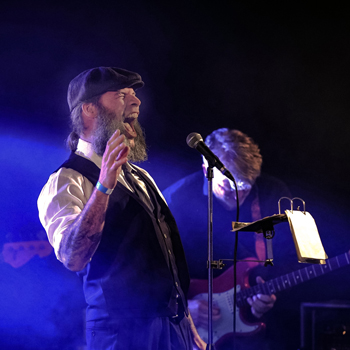 Der Götz von Obertsrot singt Nick Cave . Das Trio